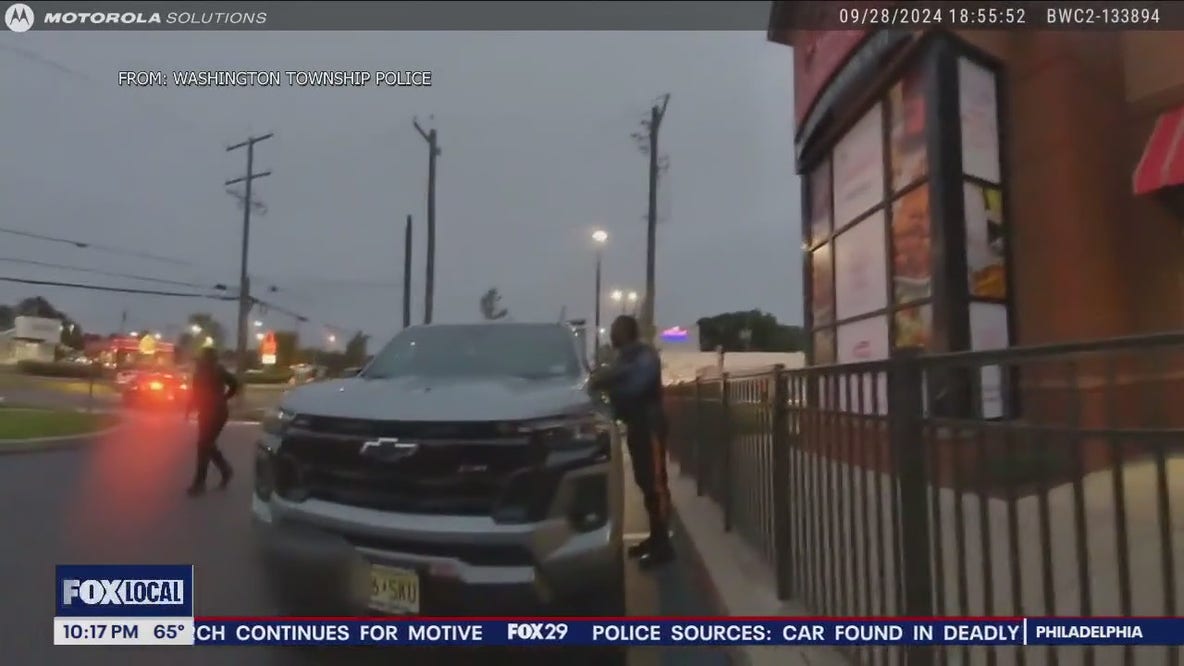 Chick-fil-A workers help prevent a little girl from being in danger